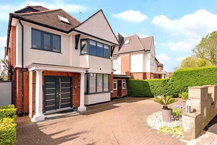 6 Bedroom Detached House For Sale In Cranbourne Gardens, Temple Fortune, NW11