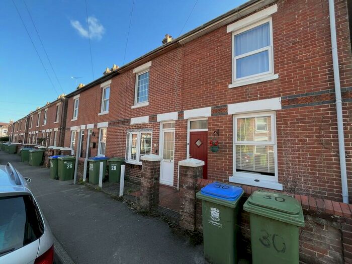 2 Bedroom Terraced House To Rent In New Road, Fareham, PO16