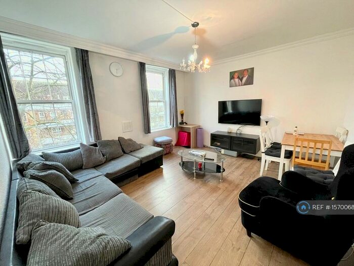 3 Bedroom Flat To Rent In Welby House, London, N19