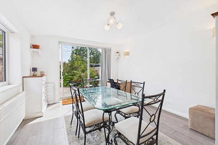 3 Bedroom End Of Terrace House For Sale In Constantine Avenue, York, North Yorkshire, YO10