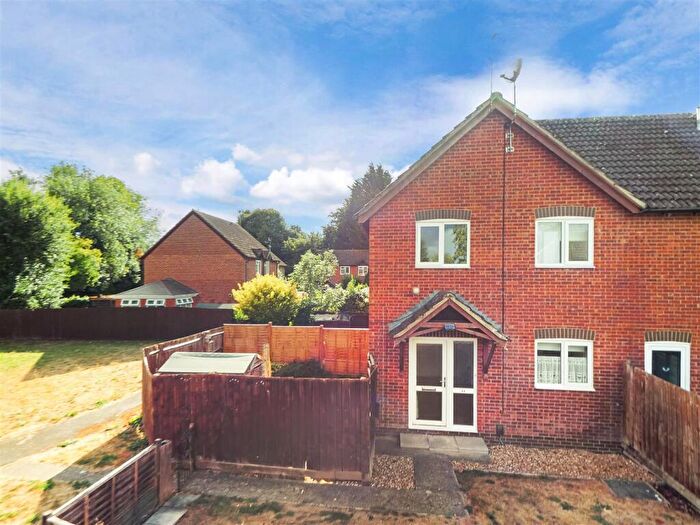 1 Bedroom End Of Terrace House For Sale In Martin Way, Andover, SP10