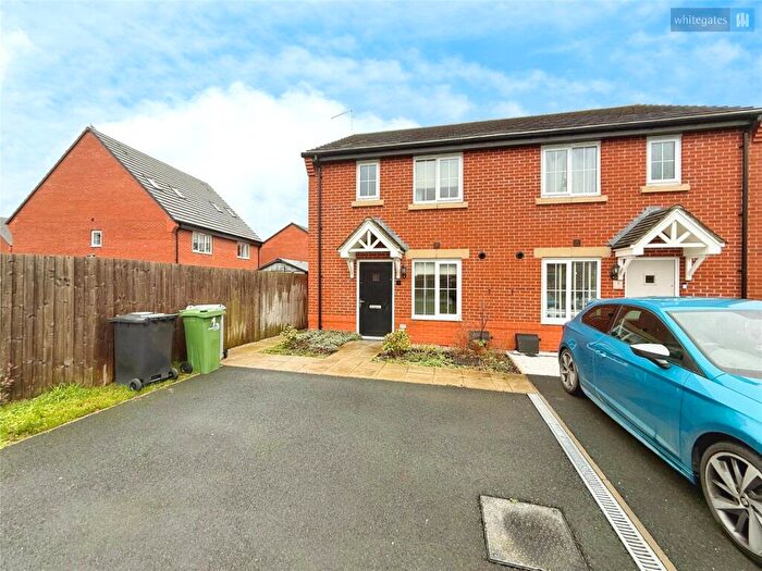 3 Bedroom Semi Detached House For Sale In John Maddock Drive, Crewe, Cheshire, CW1