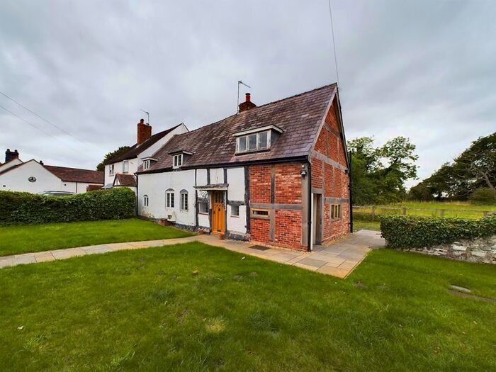 3 Bedroom Cottage For Sale In &#;Croft Cottage&#; School Road, Trysull, Wolverhampton, WV5