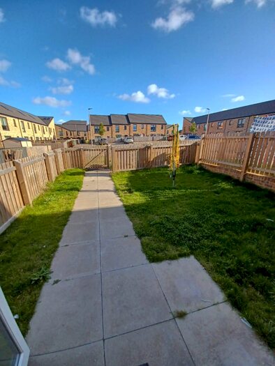 3 Bedroom House To Rent In Watt Gardens, Edinburgh, EH16