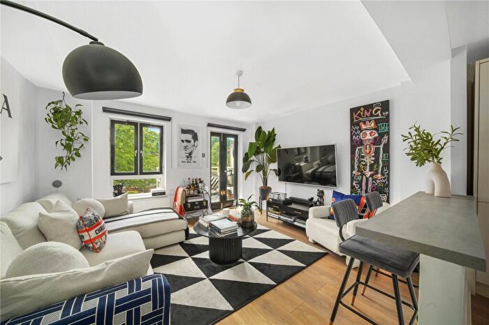 2 Bedroom Apartment For Sale In John Scurr House, E14