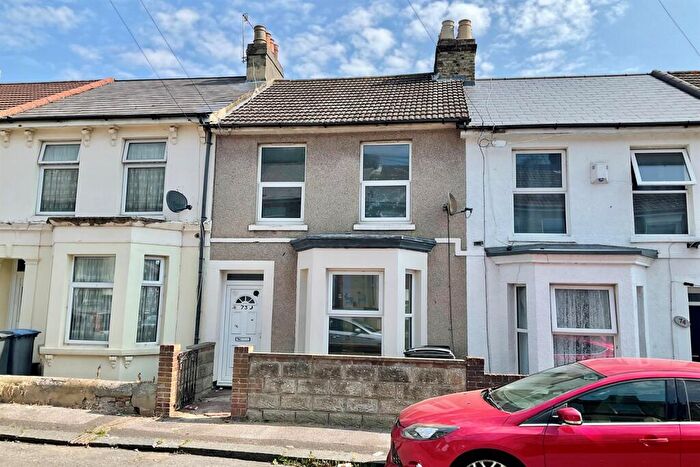 2 Bedroom Terraced House For Sale In Oswald Road, Dover, CT17