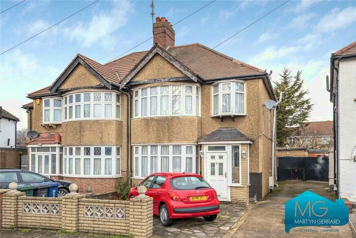 3 Bedroom Semi-Detached House To Rent In Tithe Walk, Mill Hill, London, NW7