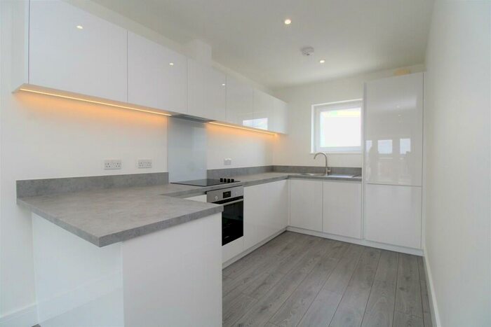 1 Bedroom Apartment To Rent In Ewell Road, Surbiton, KT6