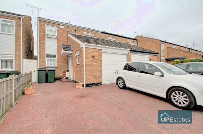 3 Bedroom Semi-Detached House To Rent In March Way, Coventry, CV3