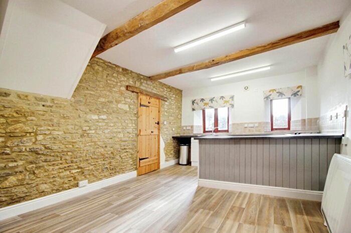 2 Bedroom Cottage To Rent In High Road, Ashton Keynes, SN6