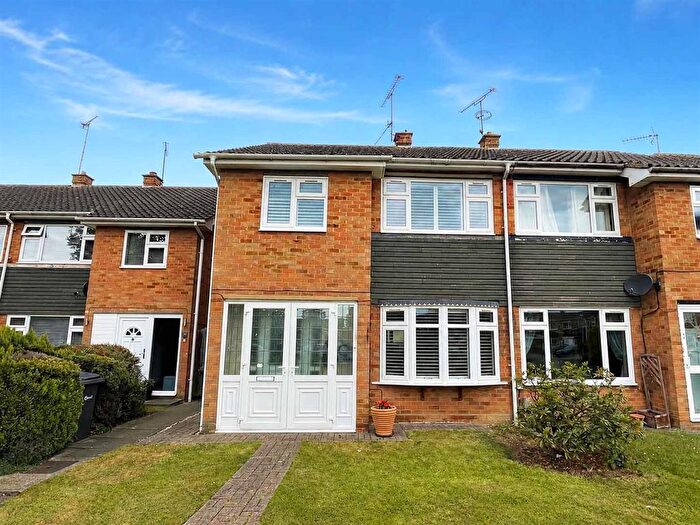 3 Bedroom Semi-Detached House For Sale In Aldeburgh Way, Old Springfield, Chelmsford, CM1