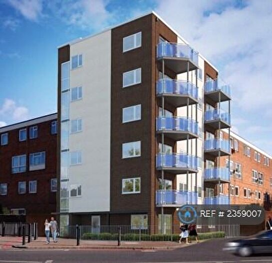 1 Bedroom Flat To Rent In Sullivan Court, London, E3