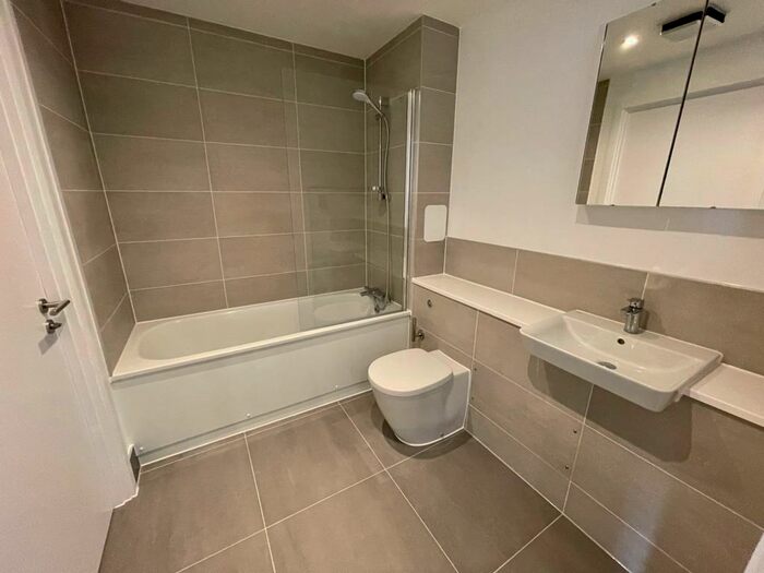 1 Bedroom Apartment To Rent In Silbury Boulevard, Milton Keynes, MK9