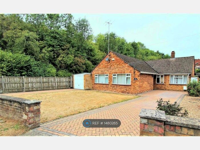 4 Bedroom Bungalow To Rent In Micklefield Road, High Wycombe, HP13