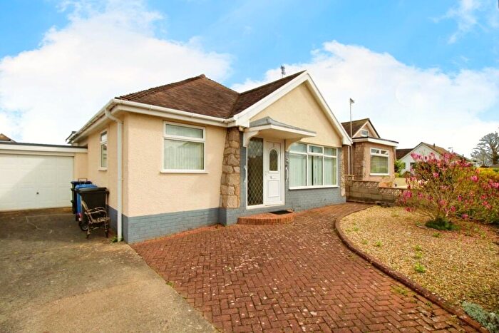 2 Bedroom Bungalow For Sale In Ffordd Cae Glas, Rhuddlan, Denbighshire, LL18