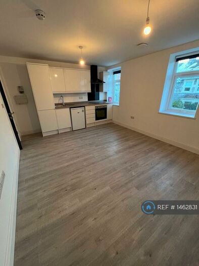 Studio To Rent In George Street, Weston-Super-Mare, BS23