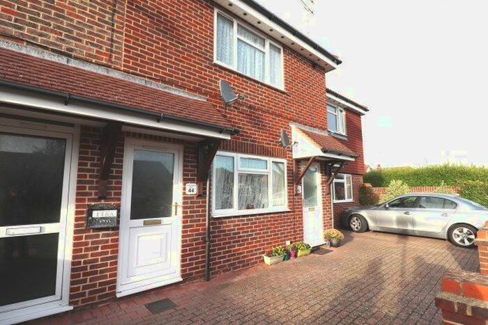 1 Bedroom Flat To Rent In Crowborough Drive, Worthing, BN12