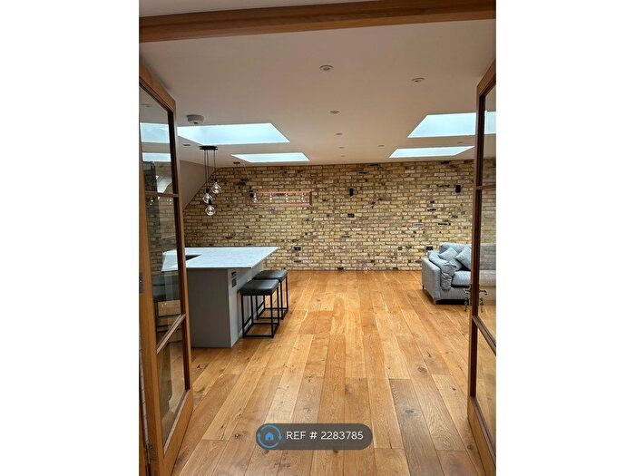 2 Bedroom Flat To Rent In London, London, N6