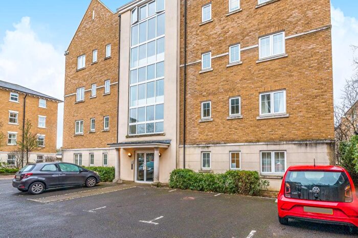 2 Bedroom Flat For Sale In East Oxford, Oxfordshire, OX4