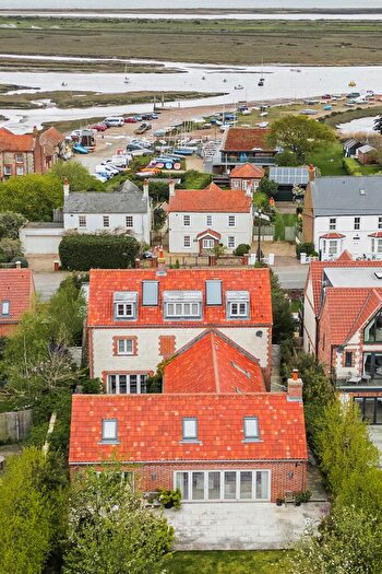 5 Bedroom Detached House For Sale In Style, Space, Design And Practicality In Brancaster Staithe, PE31