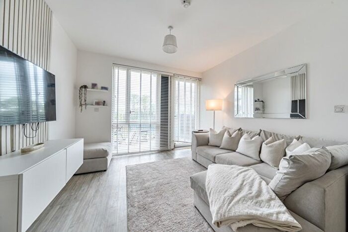 1 Bedroom Flat For Sale In Huntington House, Welwyn Garden City, Hertfordshire, AL7
