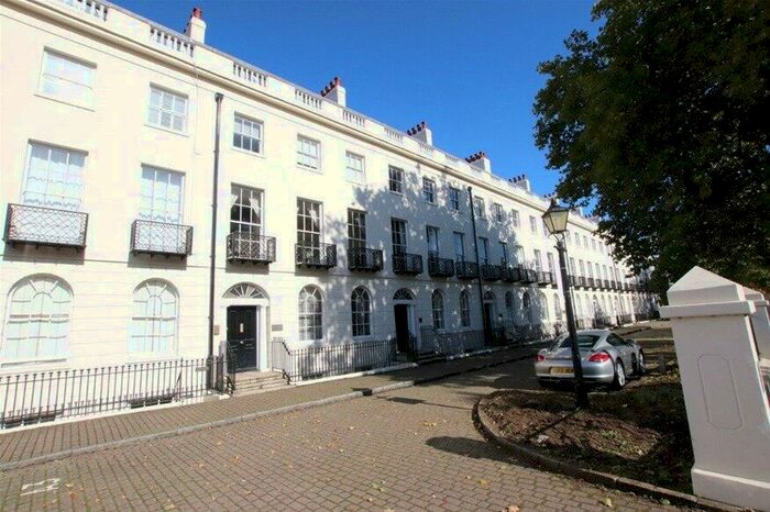 2 Bedroom Flat To Rent In Albion Terrace, London Road, Reading, RG1