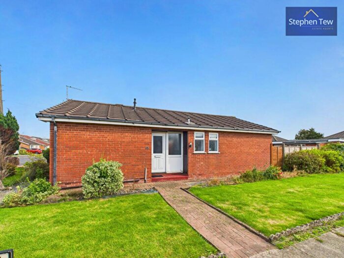 2 Bedroom Detached Bungalow For Sale In Halton Gardens, Blackpool, FY4