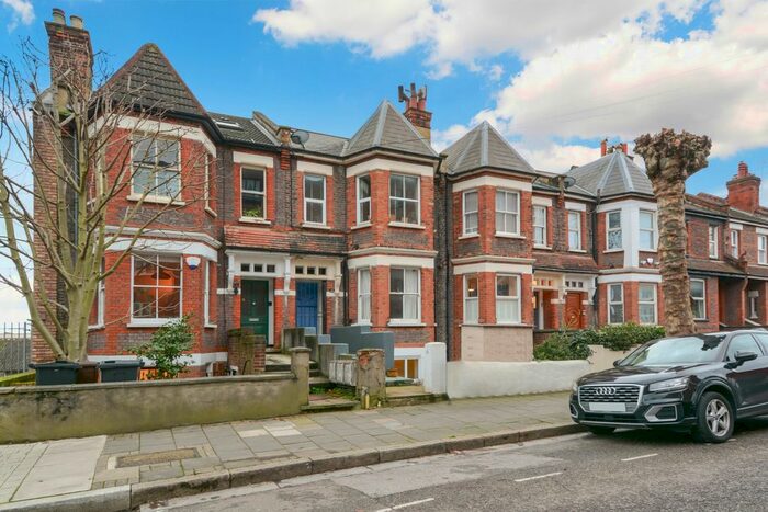 1 Bedroom Flat To Rent In Mount Pleasant Lane, Springfield, E5