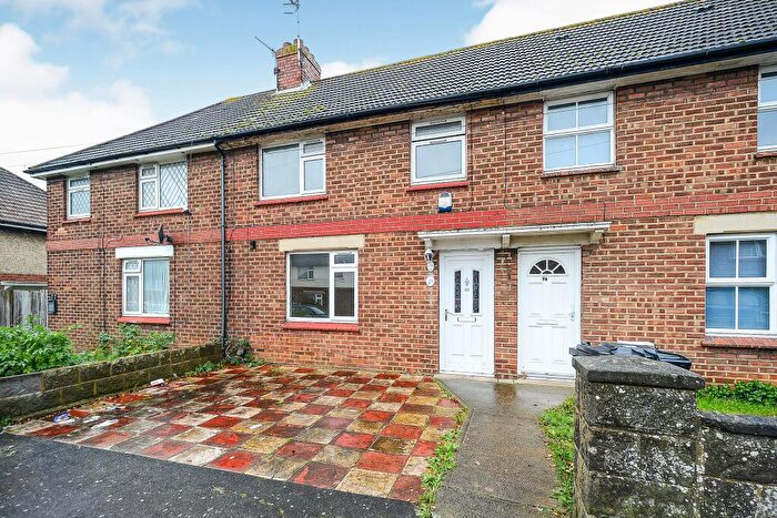 3 Bedroom Terraced House To Rent In Egmont Road, BN3