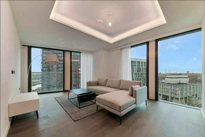 3 Bedroom Flat To Rent In One Thames City, Nine Elms, SW8