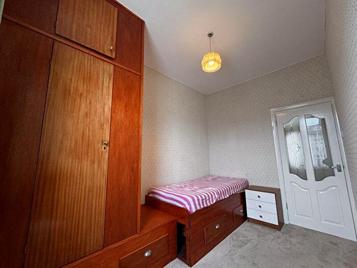 3 Bedroom Flat To Rent In Vine Street, South Shields, NE33