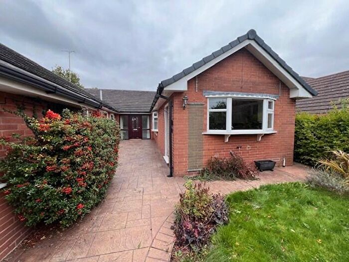 4 Bedroom Bungalow To Rent In Valley Lane, Cuddington, CW8