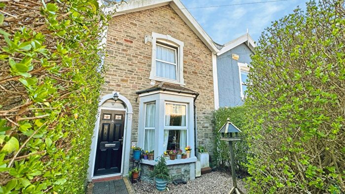 3 Bedroom Property For Sale In Mayfield Park South, Fishponds, Bristol, BS16