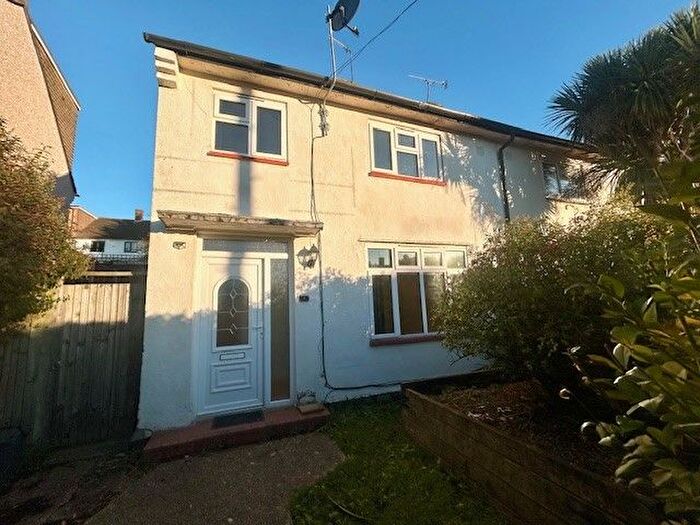3 Bedroom Property To Rent In Culverden Road, Watford, WD19