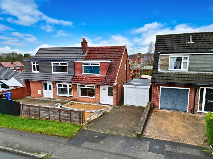 3 Bedroom Semi Detached House For Sale In Wych Fold, Hyde, Greater Manchester, SK14