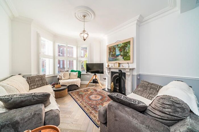 5 Bedroom Terraced House To Rent In Salisbury Road, Richmond, TW9