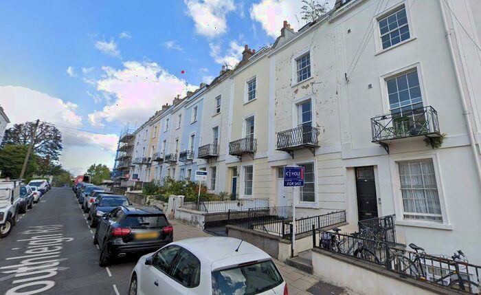 2 Bedroom Flat To Rent In Southleigh Road, Bristol, BS8