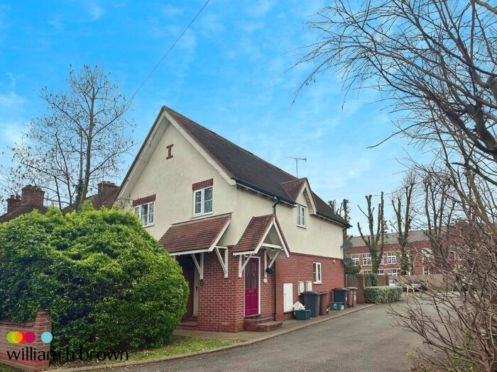 2 Bedroom Maisonette To Rent In Cedar Avenue West, Chelmsford, CM1