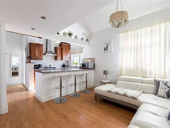 Studio To Rent In Bruce Grove, London, N17