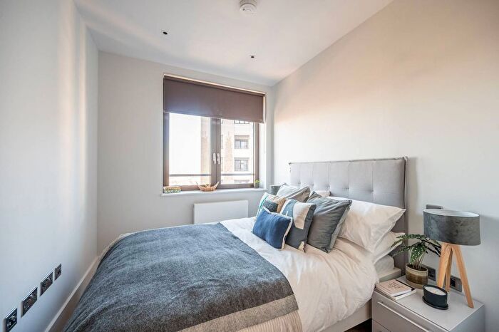 2 Bedroom Flat To Rent In Uncle Wembley, Wembley, HA9