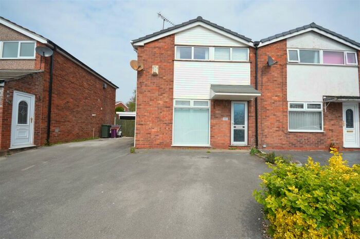 3 Bedroom Semi-Detached House To Rent In Marshlands RoadLittle NestonCheshire, CH64