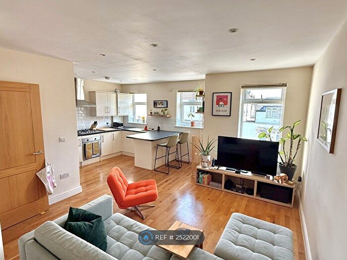 2 Bedroom Flat To Rent In Southey Street, London, SE20