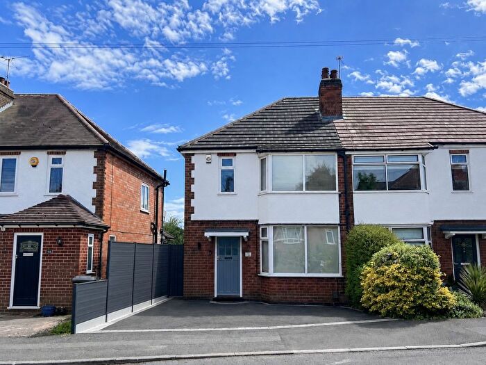 3 Bedroom Semi-Detached House To Rent In Derwent Avenue, DE22
