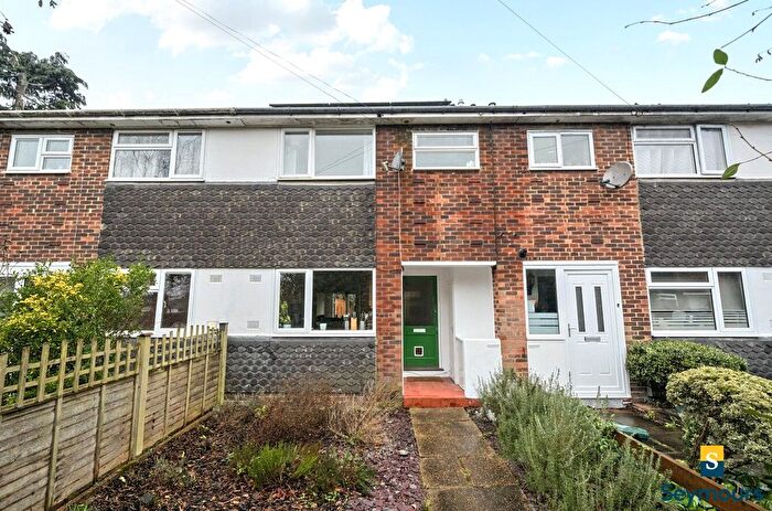 2 Bedroom Terraced House For Sale In Guildford, Surrey, GU2