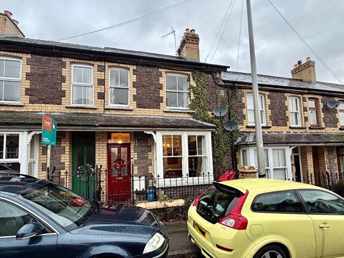 3 Bedroom Terraced House For Sale In Park Street, Abergavenny, NP7