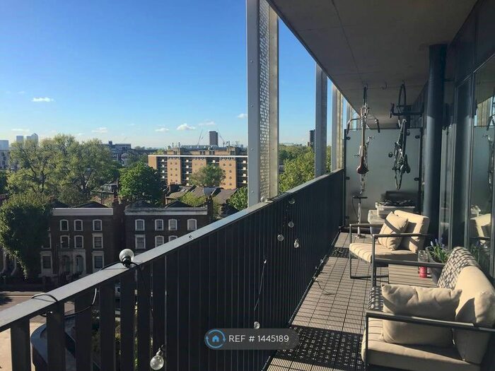 1 Bedroom Flat To Rent In Atkins Square, London, E8