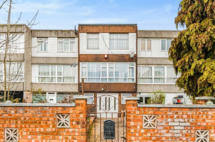 4 Bedroom Flat To Rent In Seacourt Road London, SE2