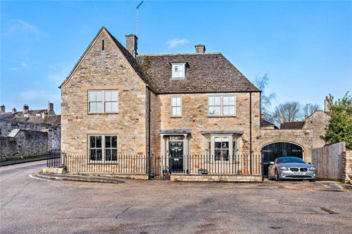 5 Bedroom Detached House For Sale In Hall Yard, Kings Cliffe, Peterborough, PE8