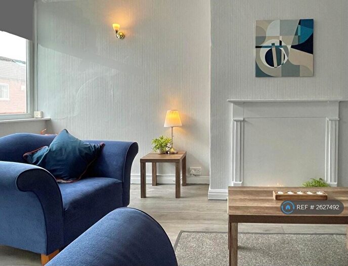 Studio To Rent In Hawksworth Grove, Leeds, LS5