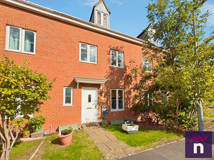 3 Bedroom Detached House To Rent In Bashkir Road, Westbury, BA13